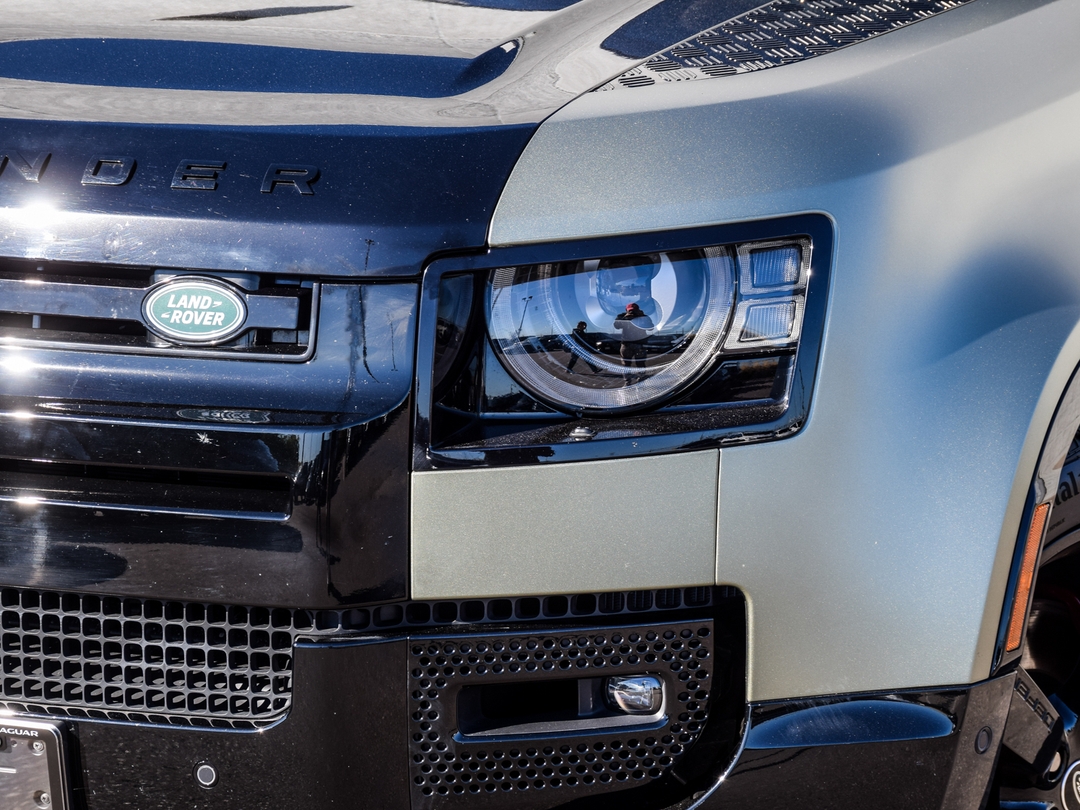 2023 Land Rover Defender 130 X, Toronto, Cash