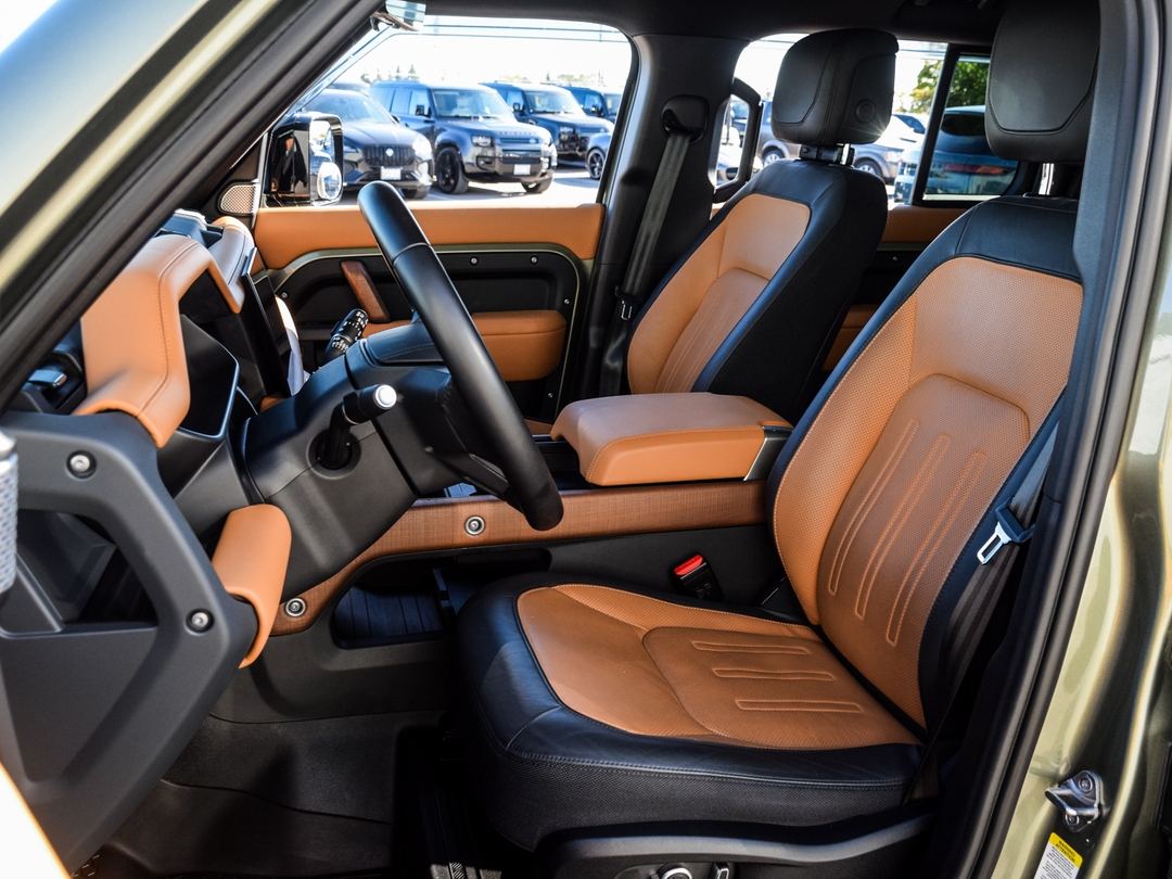2023 Land Rover Defender 130 X, Toronto, Cash