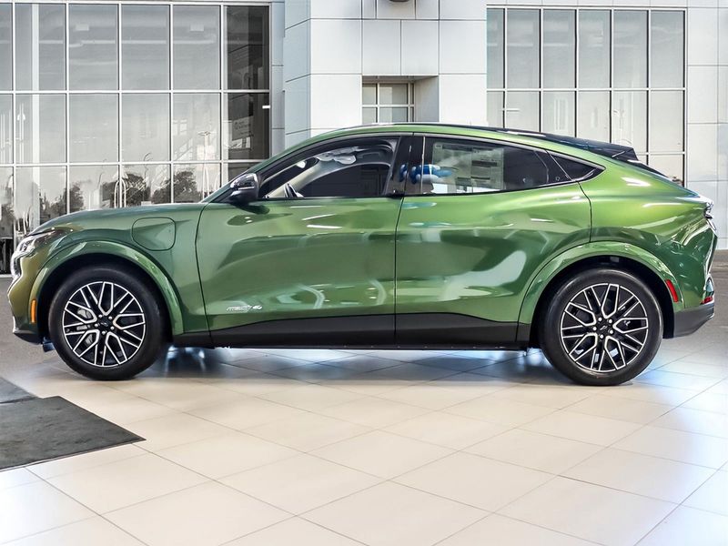 2025 Ford Mustang Mach-E