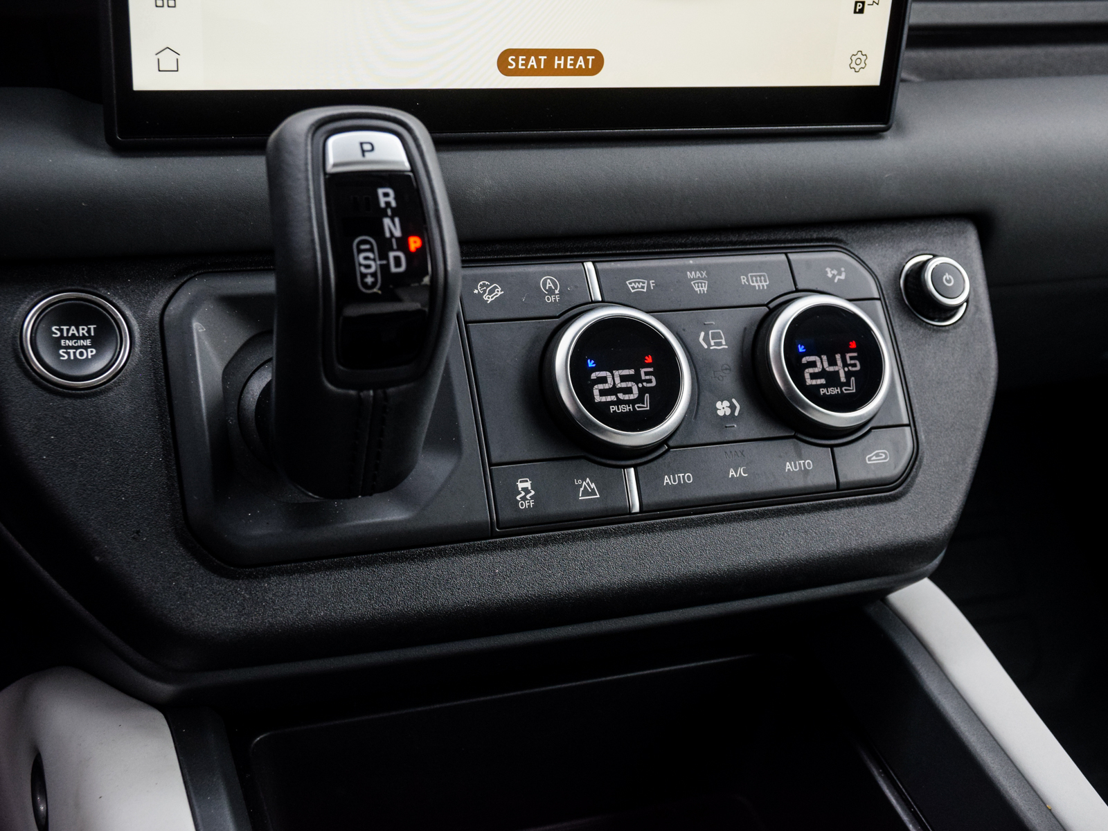 2025 Land Rover Defender 110 P400 X-Dynamic SE, Toronto, Cash