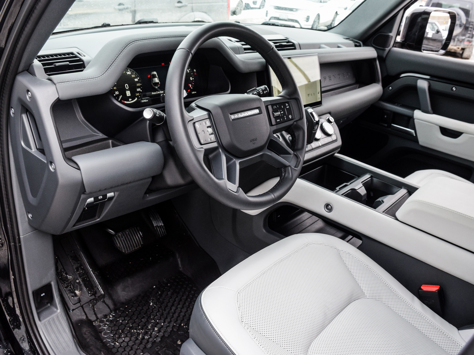 2025 Land Rover Defender 110 P400 X-Dynamic SE, Toronto, Cash