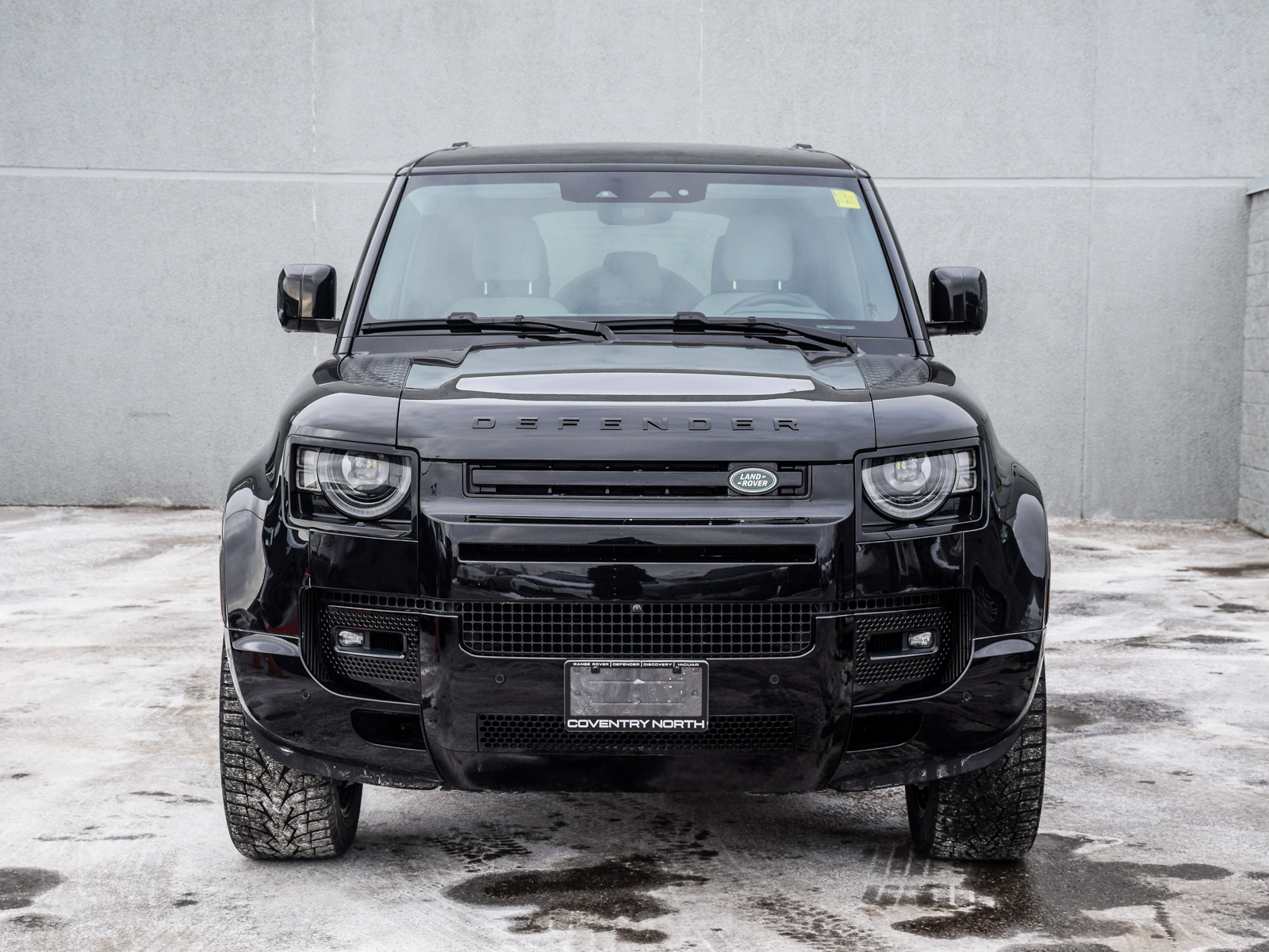 2025 Land Rover Defender 110 P400 X-Dynamic SE, Toronto, Cash