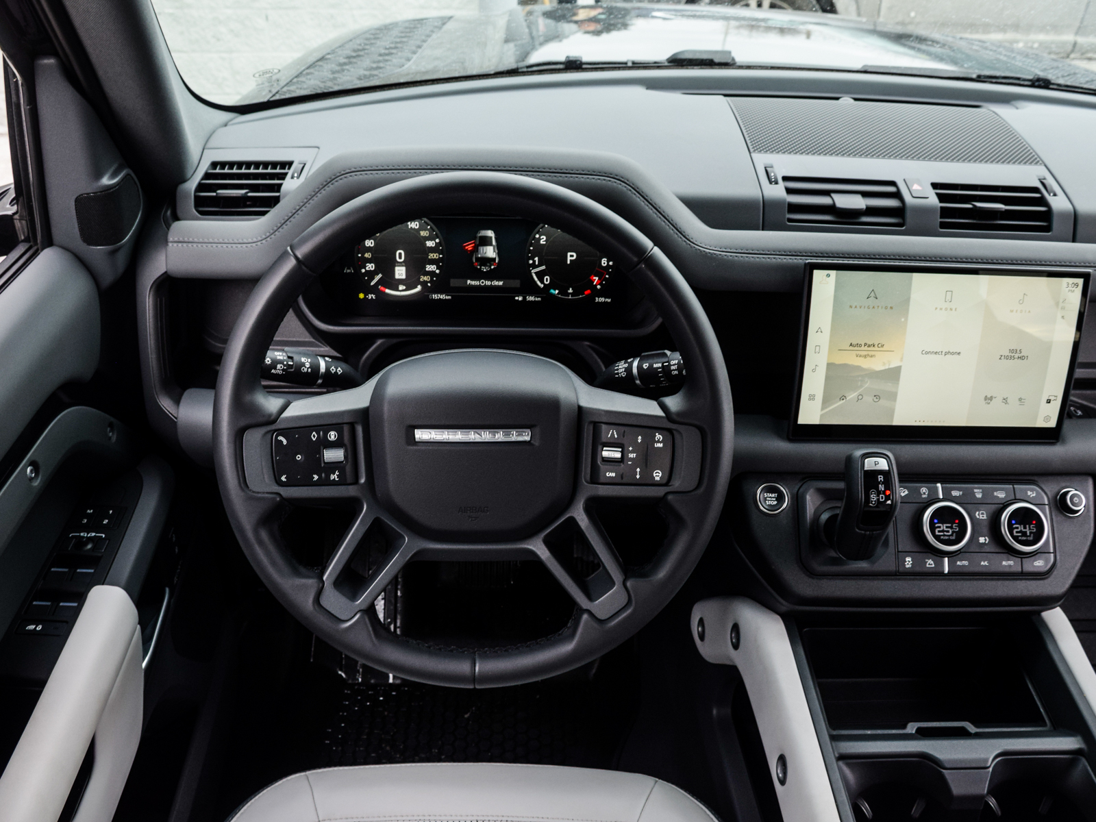 2025 Land Rover Defender 110 P400 X-Dynamic SE, Toronto, Cash