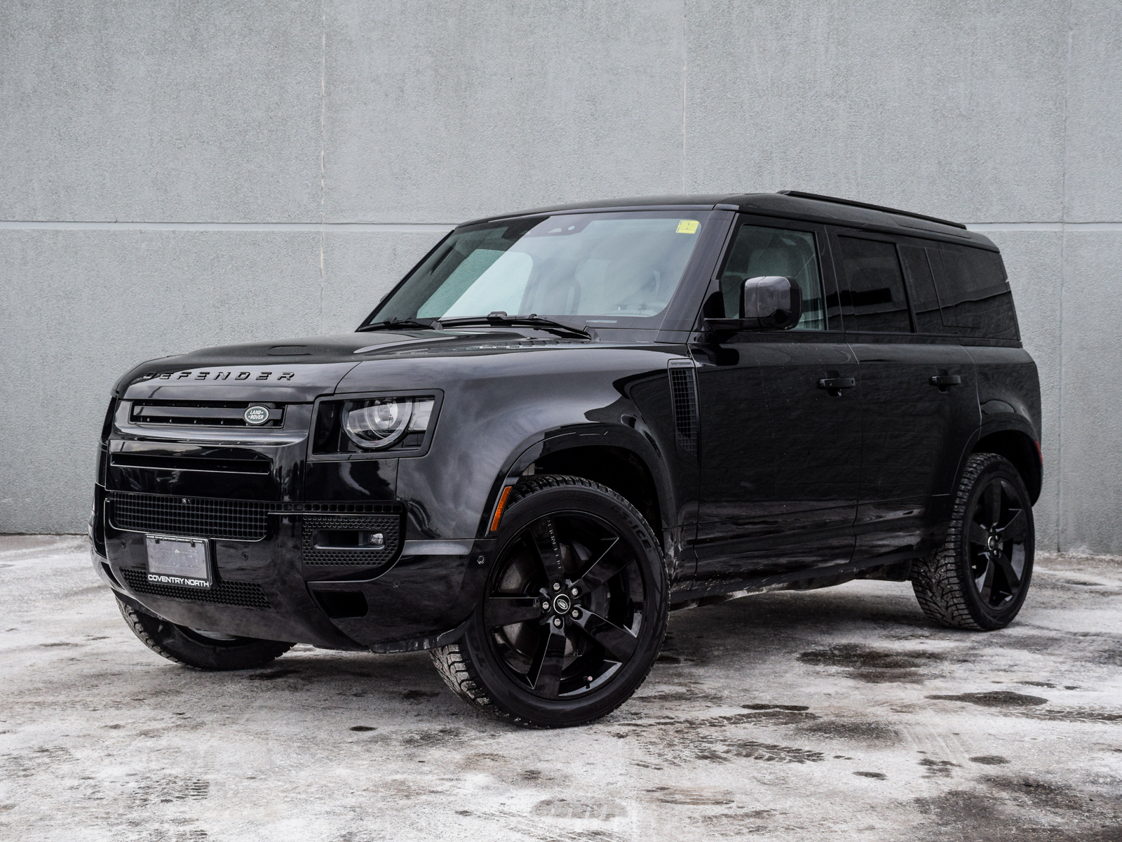 2025 Land Rover Defender 110 P400 X-Dynamic SE AWD