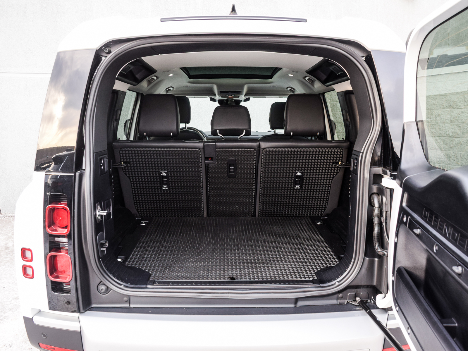 2024 Land Rover Defender 110 P300 S, 多伦多, 全款车