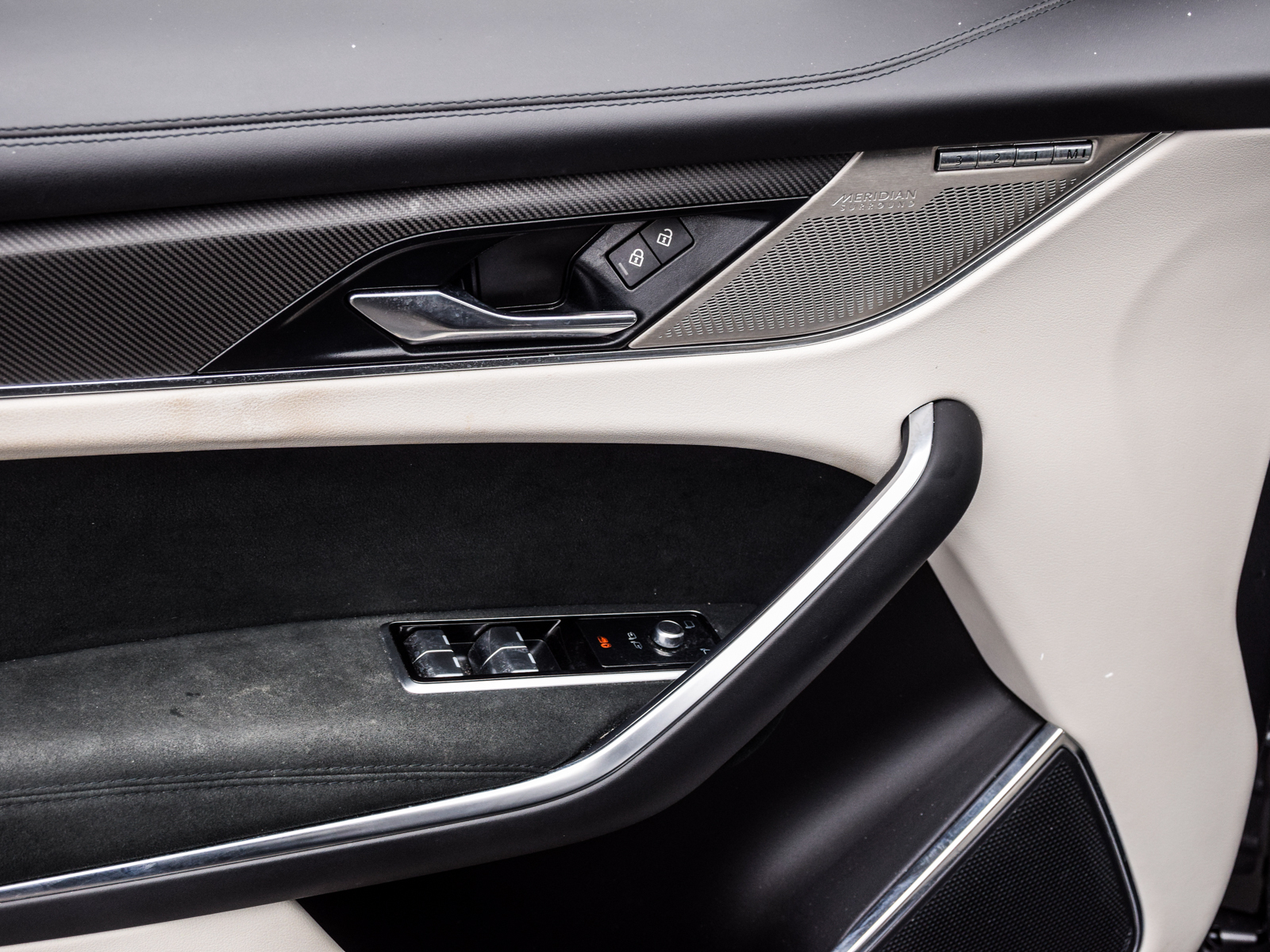 2022 Jaguar F-PACE P550 SVR, 多伦多, 全款车