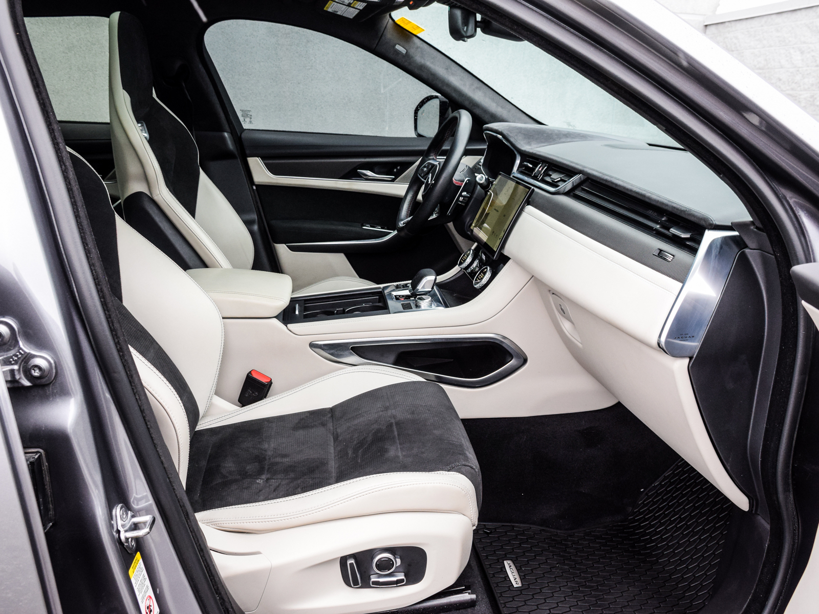 2022 Jaguar F-PACE P550 SVR, 多伦多, 全款车