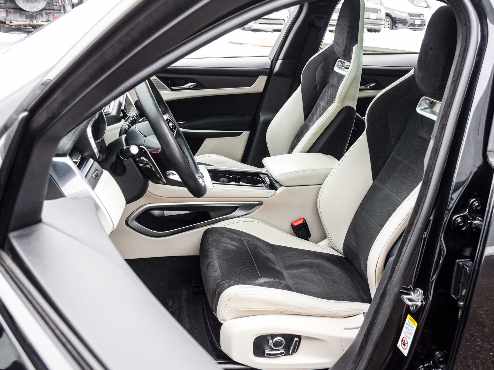 2025 Jaguar F-PACE SVR 575 Edition, 多伦多, 全款车