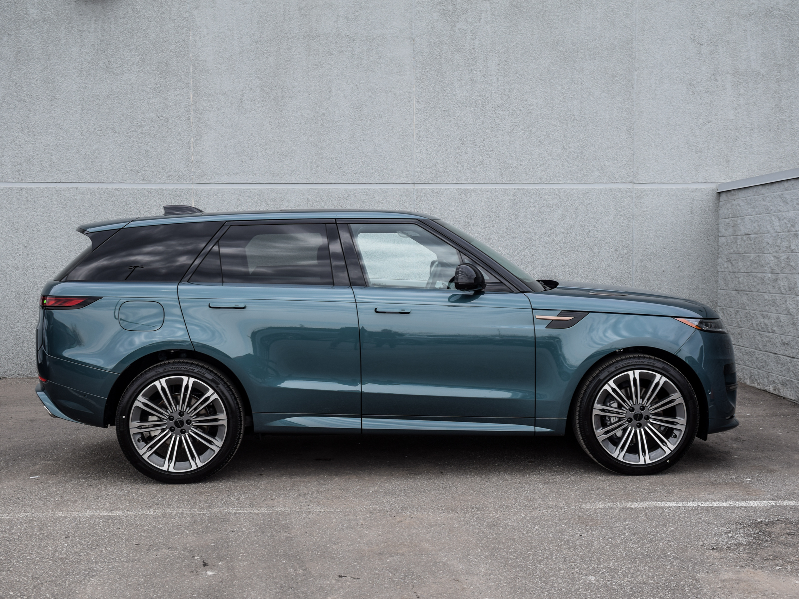 2026 Land Rover Range Rover Sport Dynamic SE P400 Gas Mild Hybrid, 多伦多, 全款车