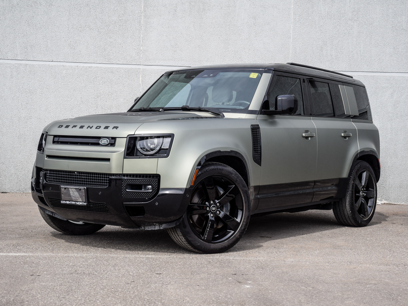 2025 Land Rover Defender 110 P400 X-Dynamic SE AWD