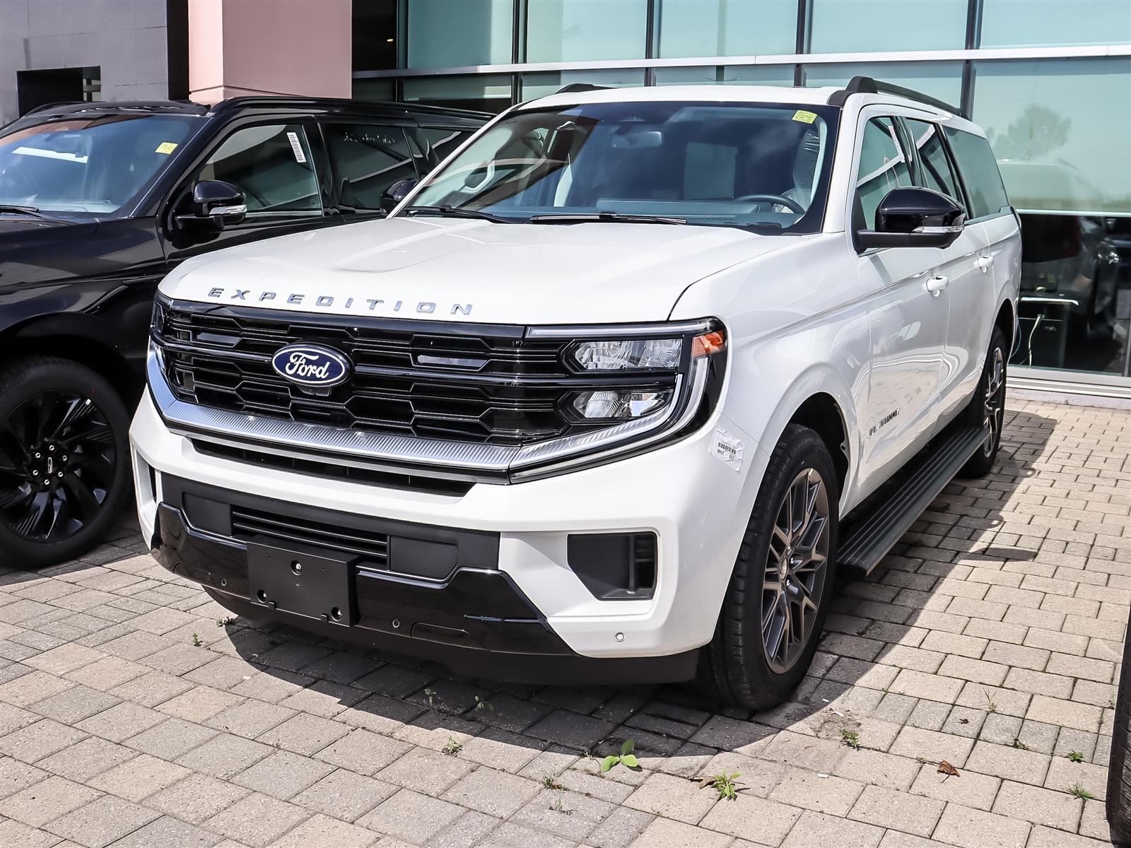 Star White Met Tri-Coat 2027 Ford Expedition SUV / Crossover Four-Wheel Drive Automatic