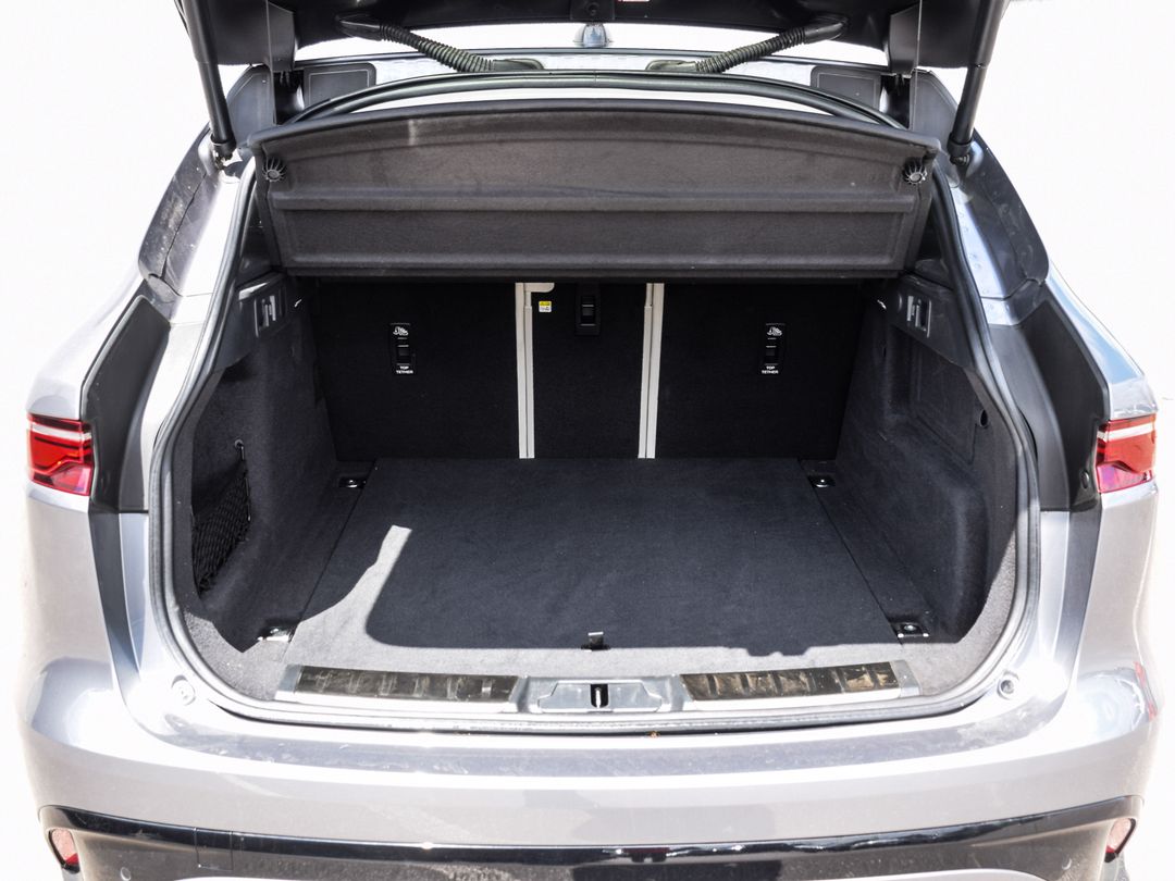 2023 Jaguar F-PACE P400 R-Dynamic S, Toronto, Cash
