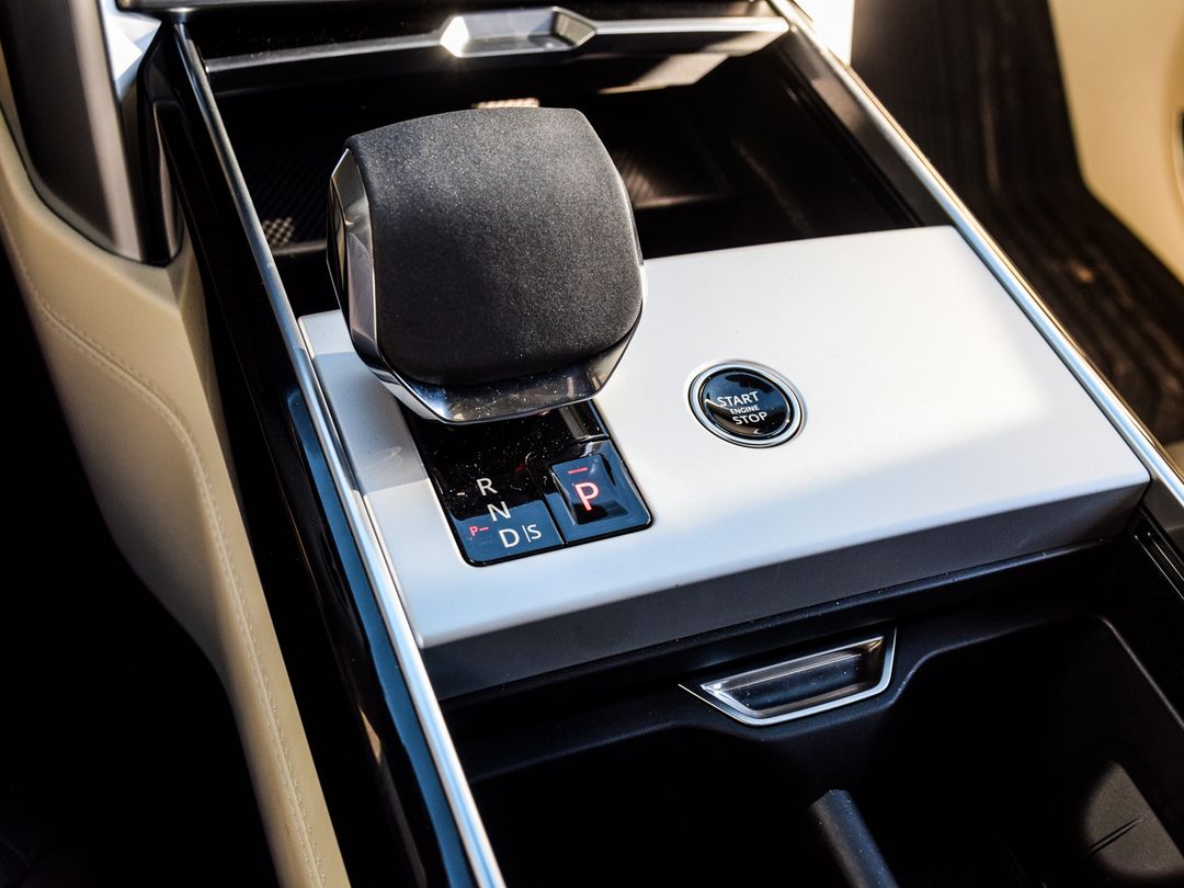 2024 Land Rover Range Rover Autobiography - LWB 7 SEAT Ice White, Toronto, Cash