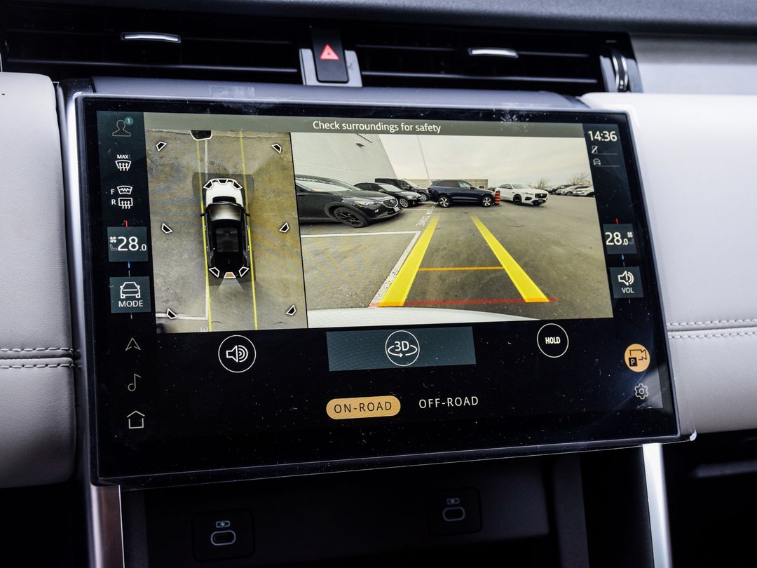 2024 Land Rover Discovery Sport Dynamic HSE 4WD, Toronto, Cash