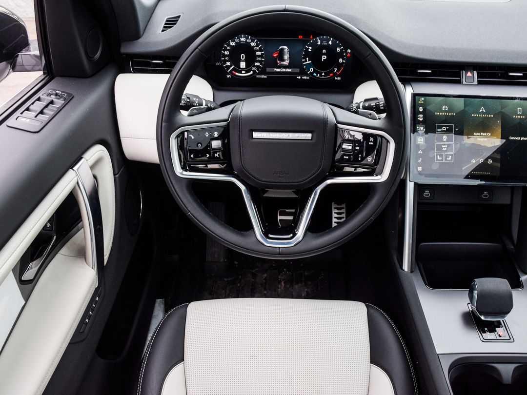 2024 Land Rover Discovery Sport Dynamic HSE 4WD, Toronto, Cash