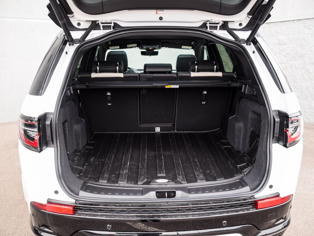 2024 Land Rover Discovery Sport Dynamic HSE 4WD, Toronto, Cash