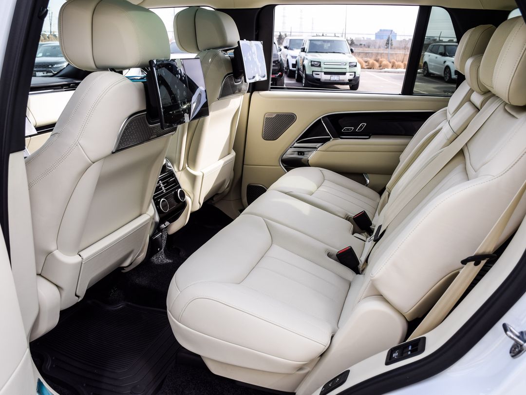 2024 Land Rover Range Rover Autobiography, Toronto, Cash