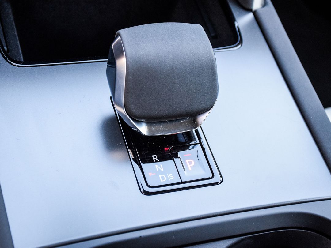 2024 Land Rover Discovery Sport Dynamic SE 4WD, Toronto, Cash