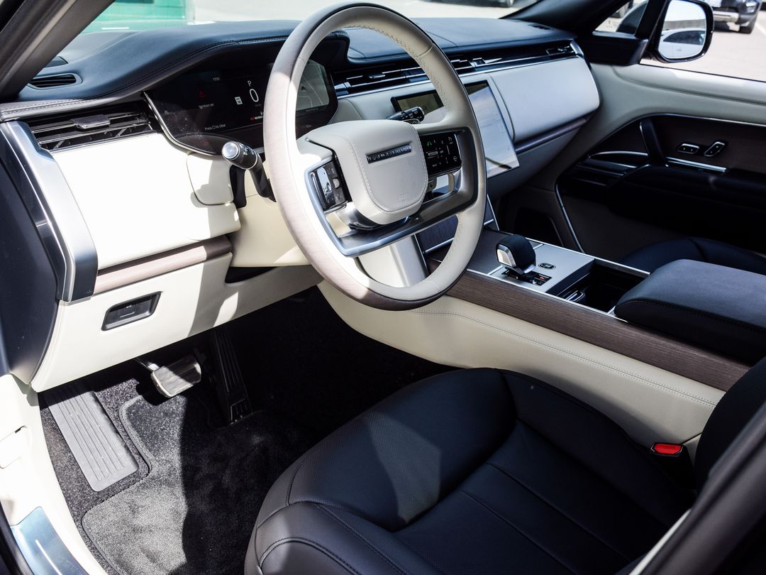 2024 Land Rover Range Rover Autobiography - LWB, Toronto, Cash