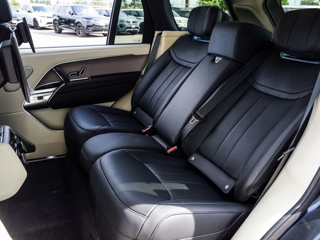 2024 Land Rover Range Rover Autobiography - LWB, Toronto, Cash