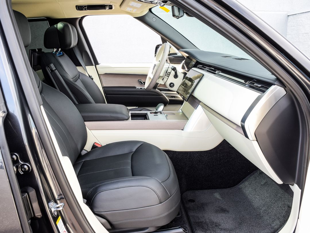 2024 Land Rover Range Rover Autobiography - LWB, Toronto, Cash