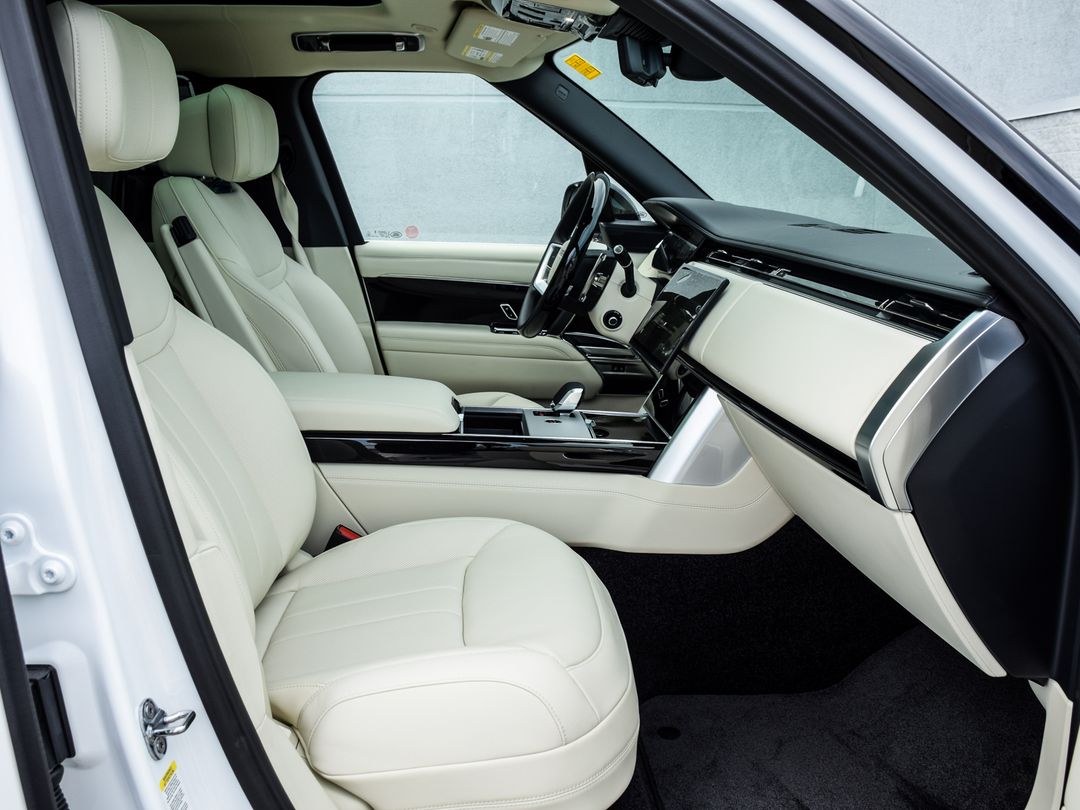 2024 Land Rover Range Rover P530 Autobiography SWB, Toronto, Cash