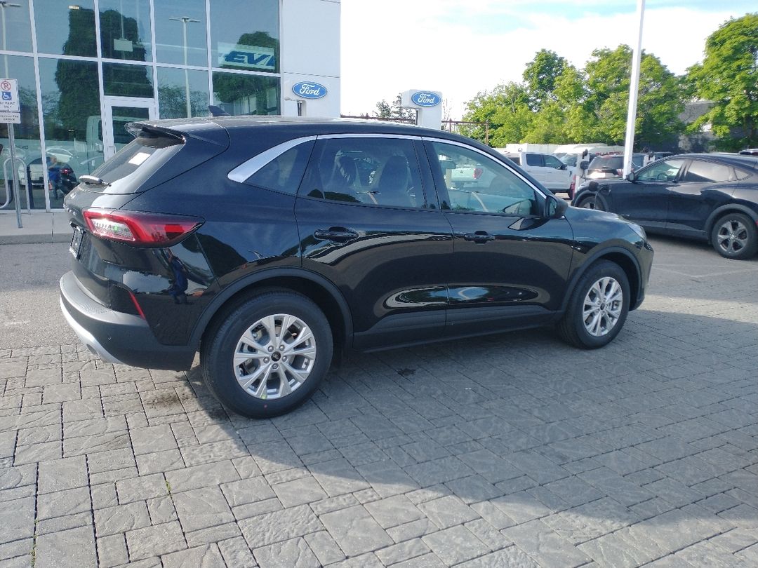 new 2024 Ford Escape car, priced at $33,144