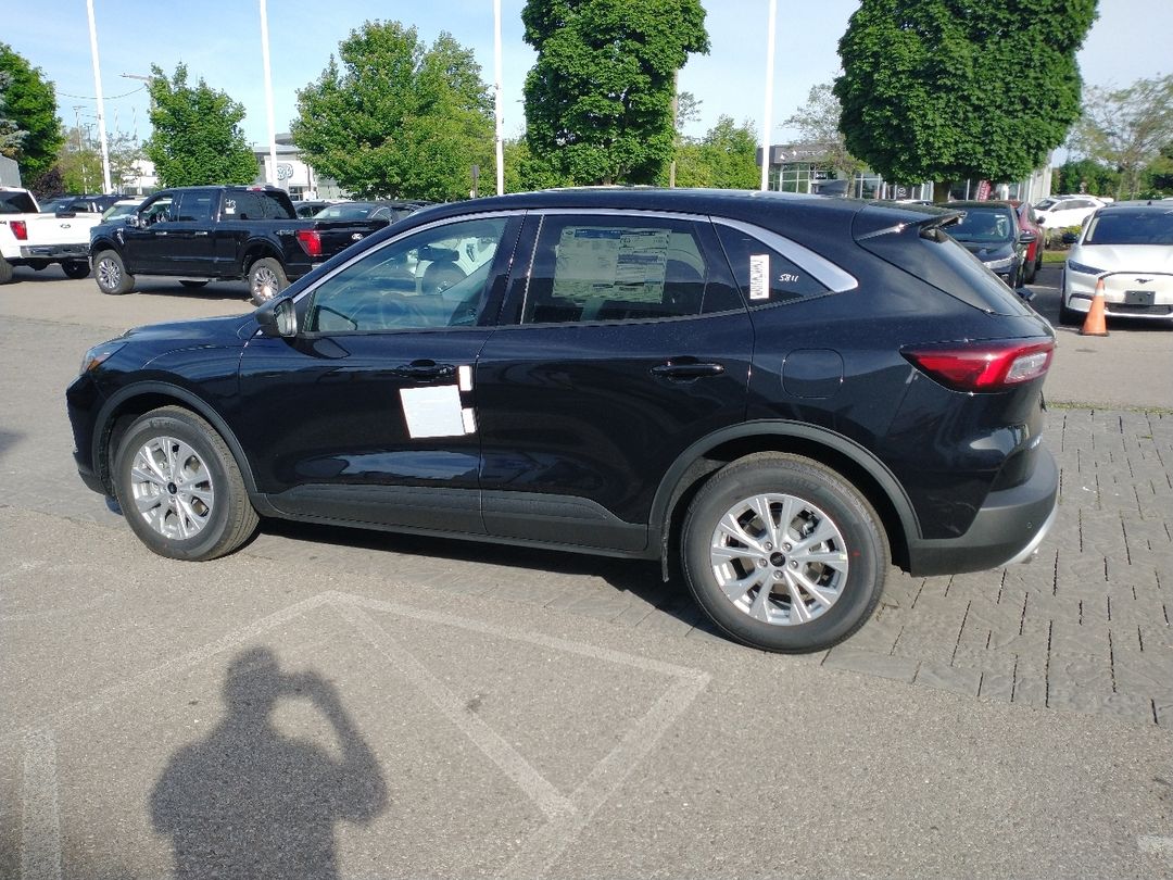 new 2024 Ford Escape car, priced at $33,144