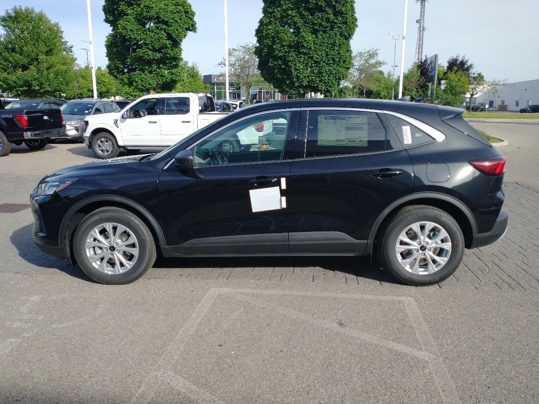 new 2024 Ford Escape car, priced at $33,144