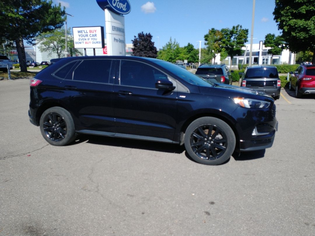 used 2021 Ford Edge car, priced at $31,998