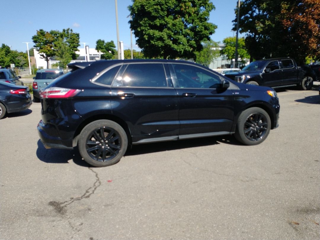 used 2021 Ford Edge car, priced at $31,998