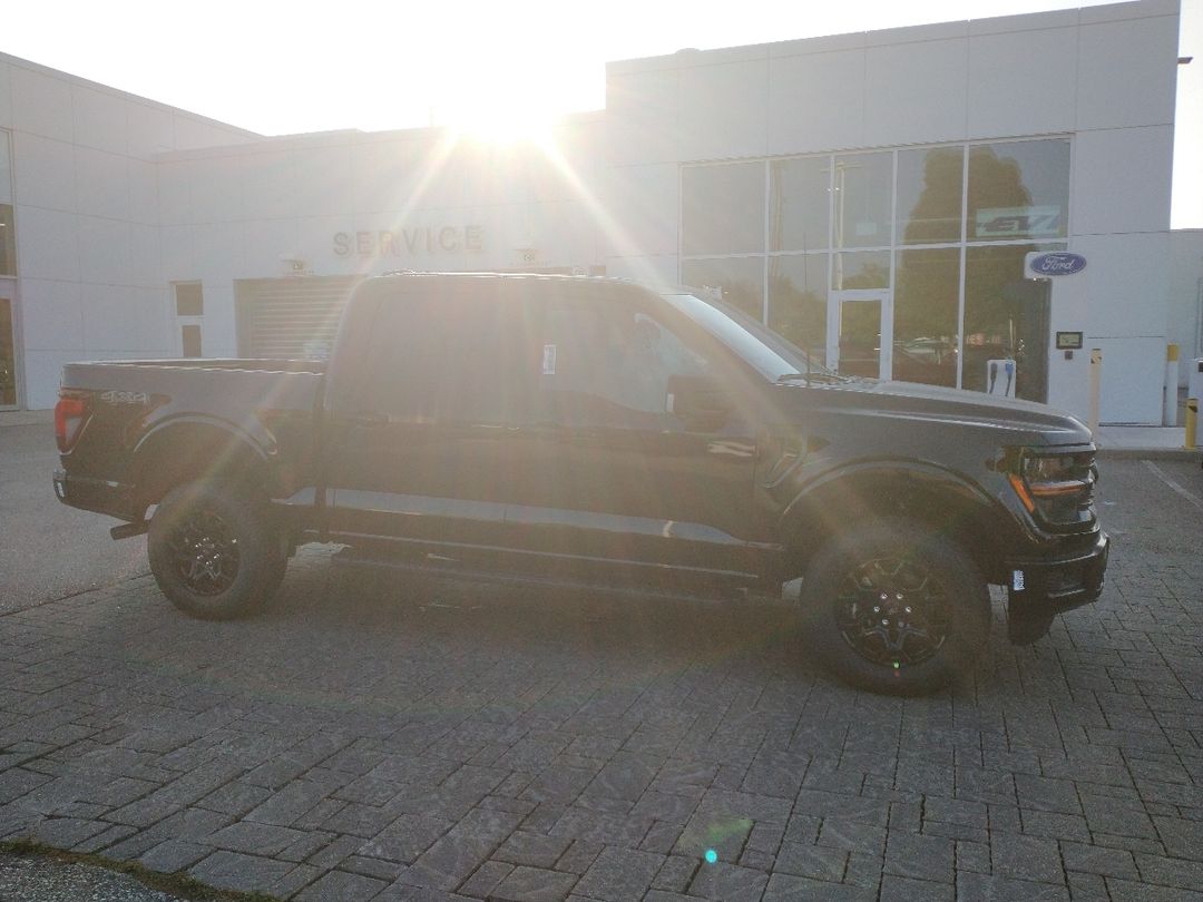 new 2024 Ford F-150 car, priced at $61,160