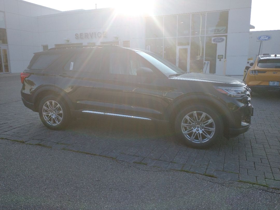 new 2025 Ford Explorer car, priced at $56,380