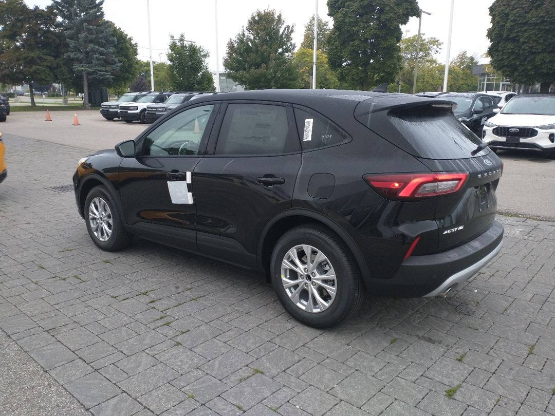 new 2025 Ford Escape car, priced at $37,744