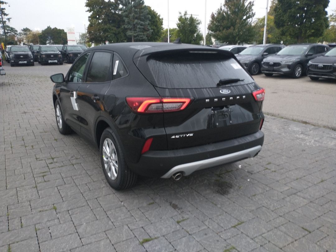 new 2025 Ford Escape car, priced at $37,744