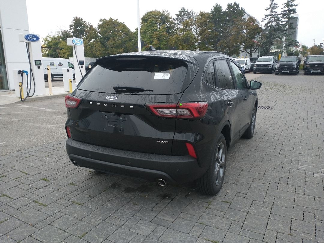 new 2025 Ford Escape car, priced at $40,594