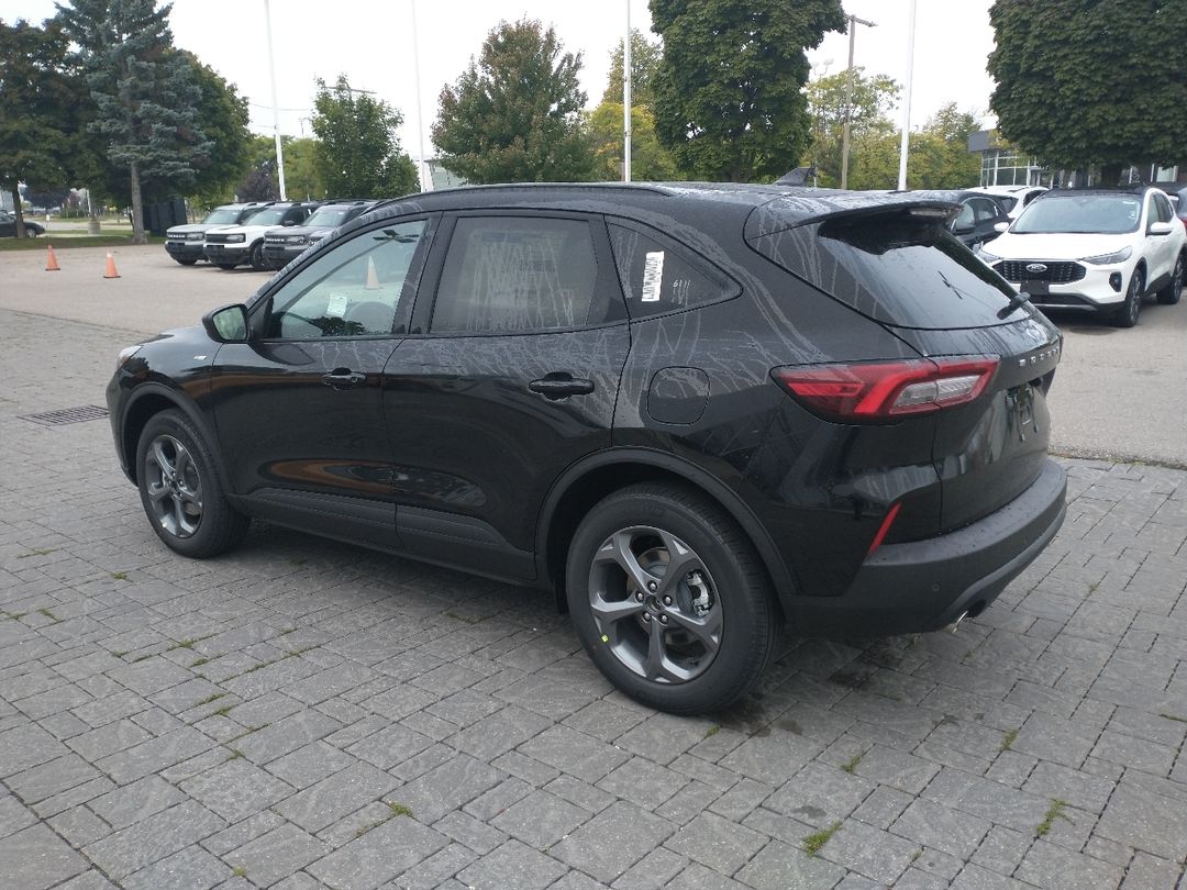 new 2025 Ford Escape car, priced at $40,594