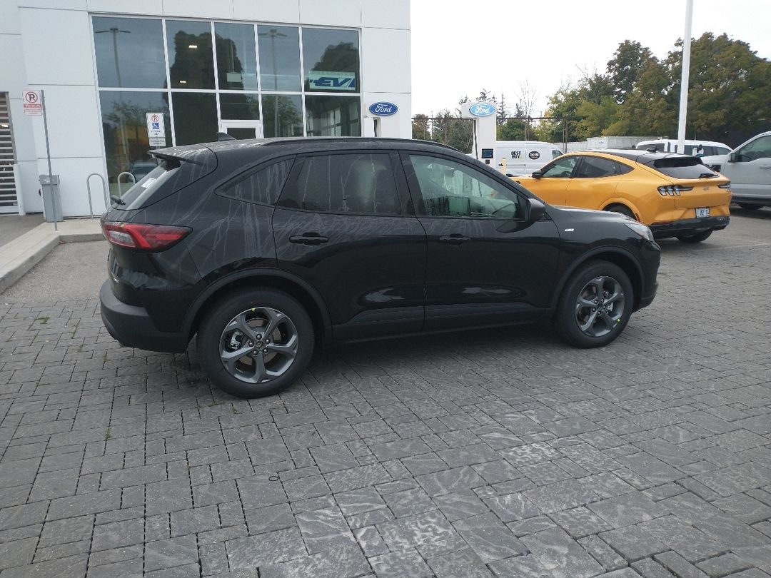 new 2025 Ford Escape car, priced at $40,594