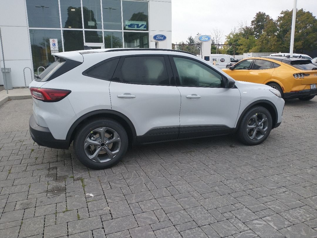 new 2025 Ford Escape car, priced at $35,094