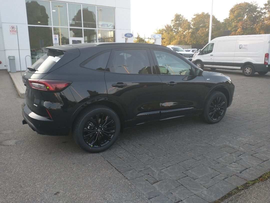 new 2025 Ford Escape car, priced at $48,644