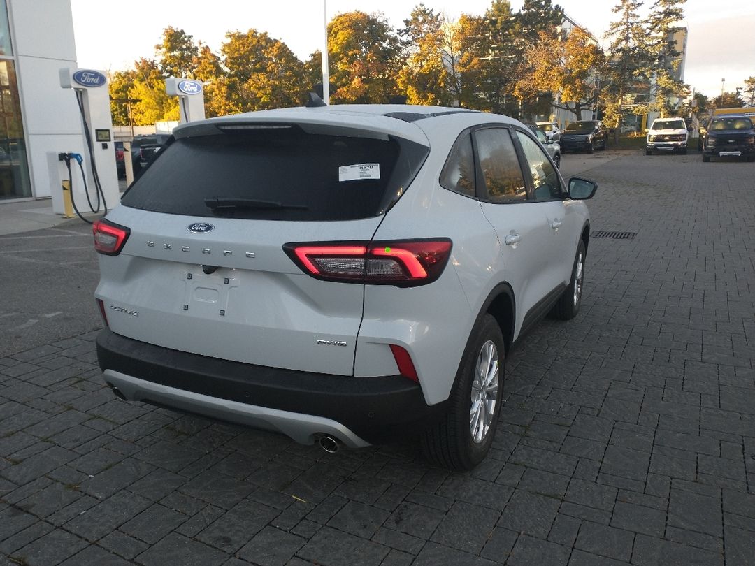 new 2025 Ford Escape car, priced at $39,244