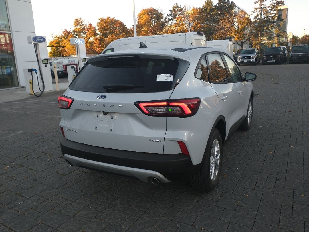 new 2025 Ford Escape car, priced at $39,294