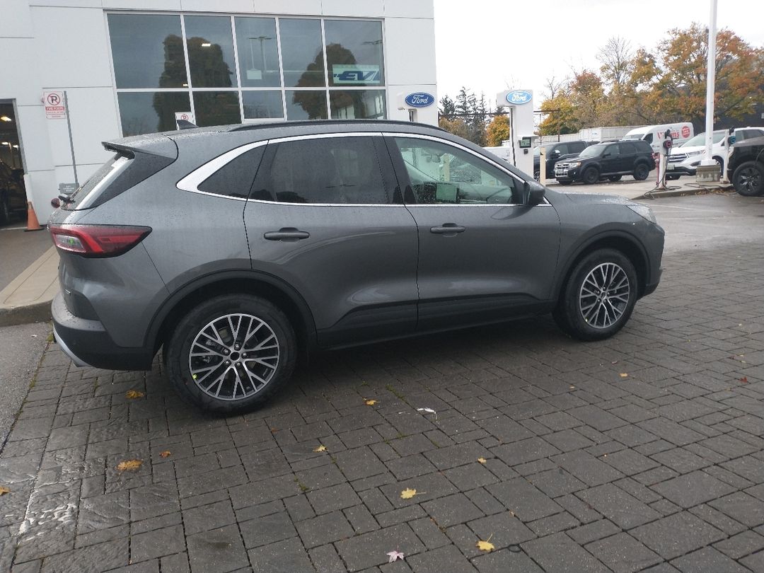 new 2025 Ford Escape car, priced at $49,094