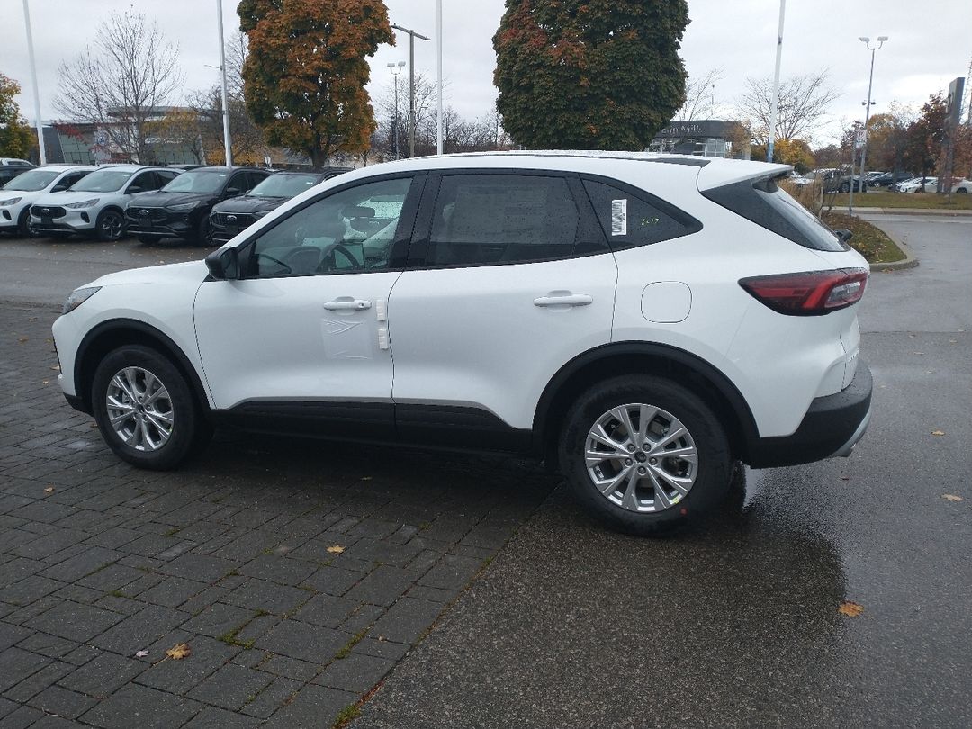 new 2025 Ford Escape car, priced at $39,294