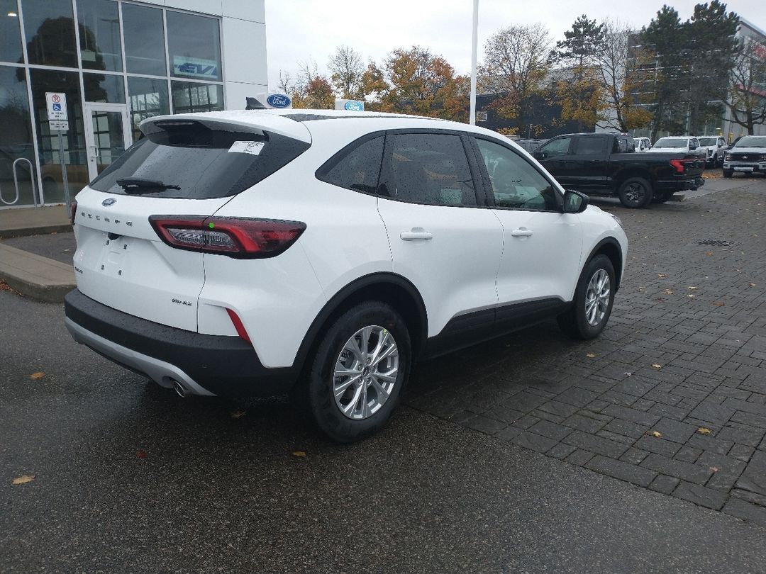 new 2025 Ford Escape car, priced at $39,294