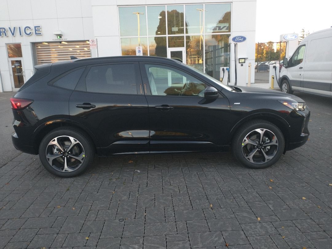 new 2025 Ford Escape car, priced at $51,894