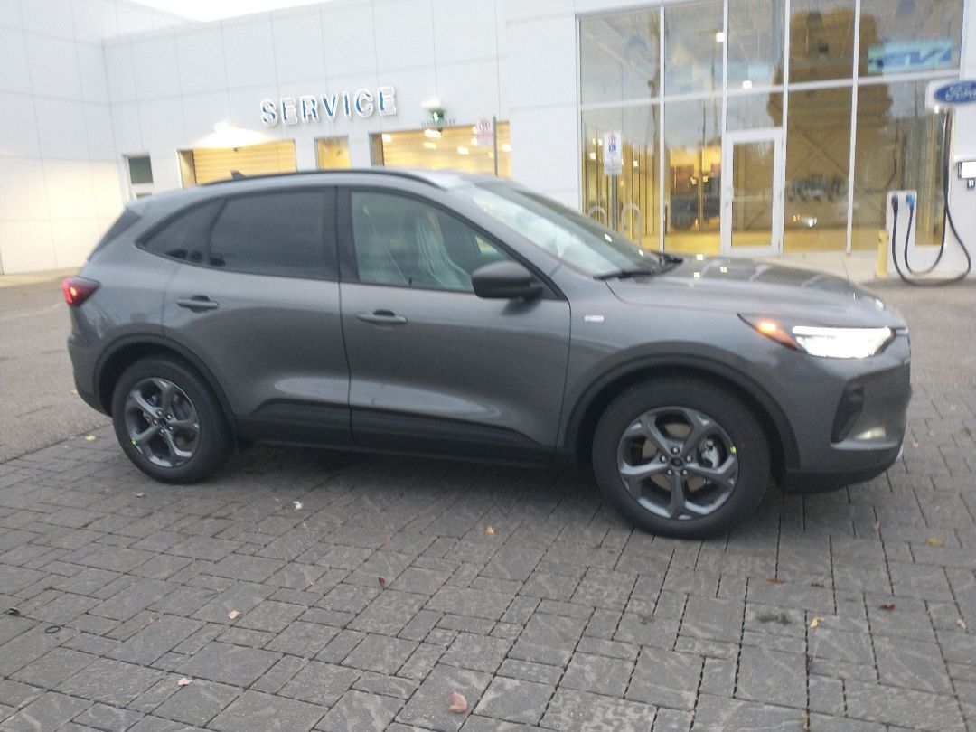 new 2025 Ford Escape car, priced at $45,094