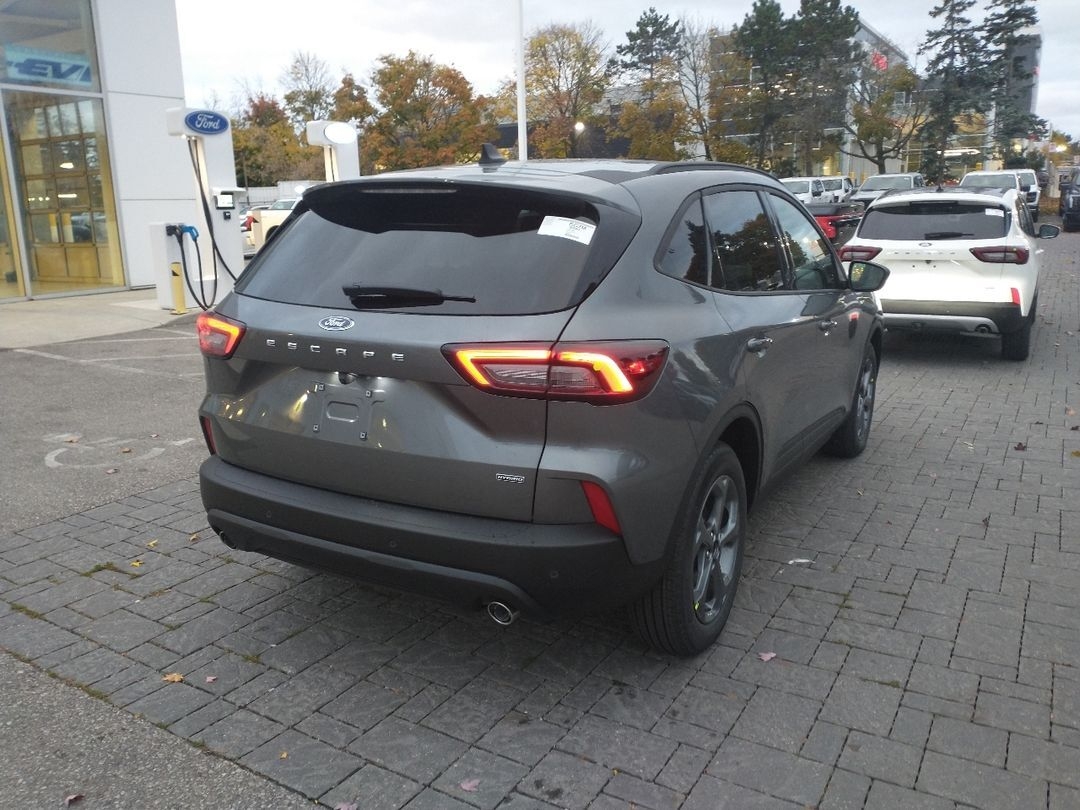 new 2025 Ford Escape car, priced at $46,094