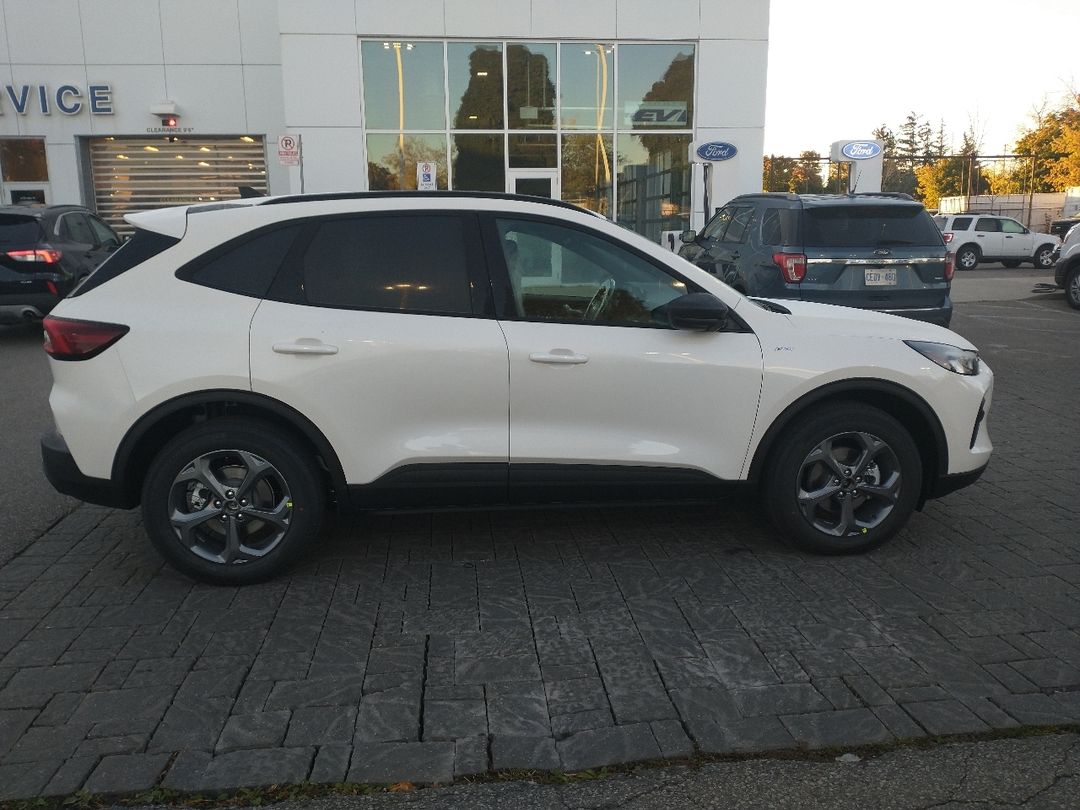 new 2025 Ford Escape car, priced at $47,394