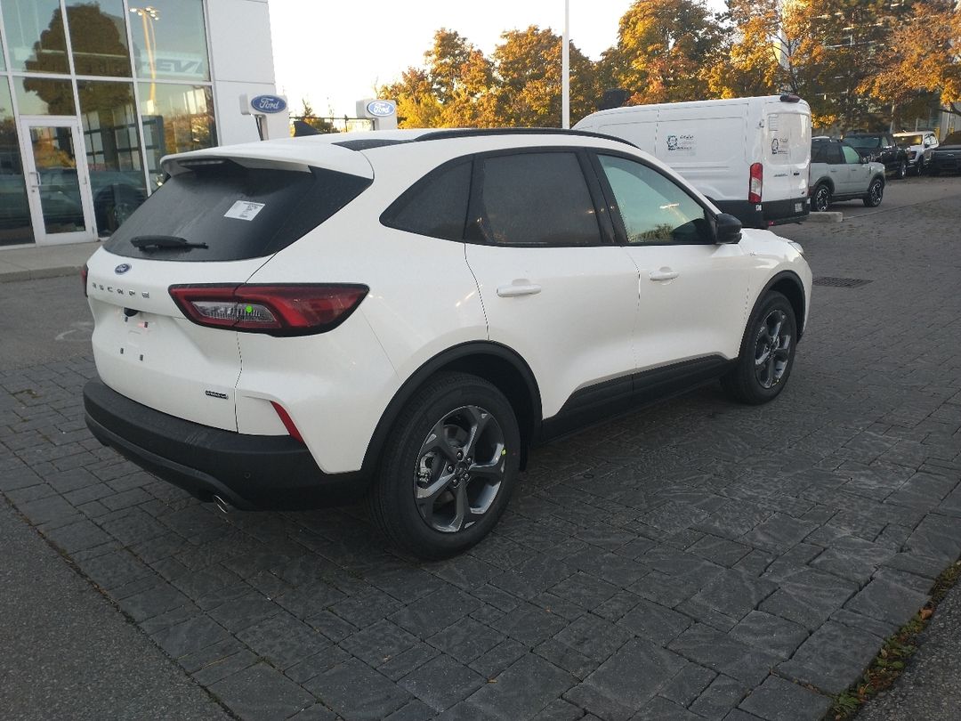 new 2025 Ford Escape car, priced at $47,394